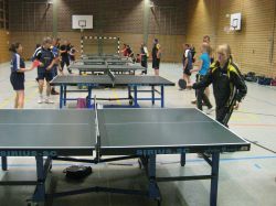 Trainings- uns Spielbetrieb ab 1992 in der Aula der Schulturnhalle Obermässing (1)